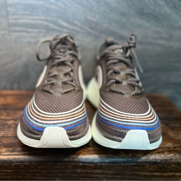 APL Women's Streamline Sneaker in Chocolate/Cobalt/Multi. Size 7. New in Box! - Picture 7 of 15